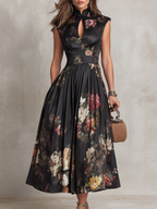 Benedetta | Abito Midi in Satin Floreale Nero con Collo a Chiave e Pieghe