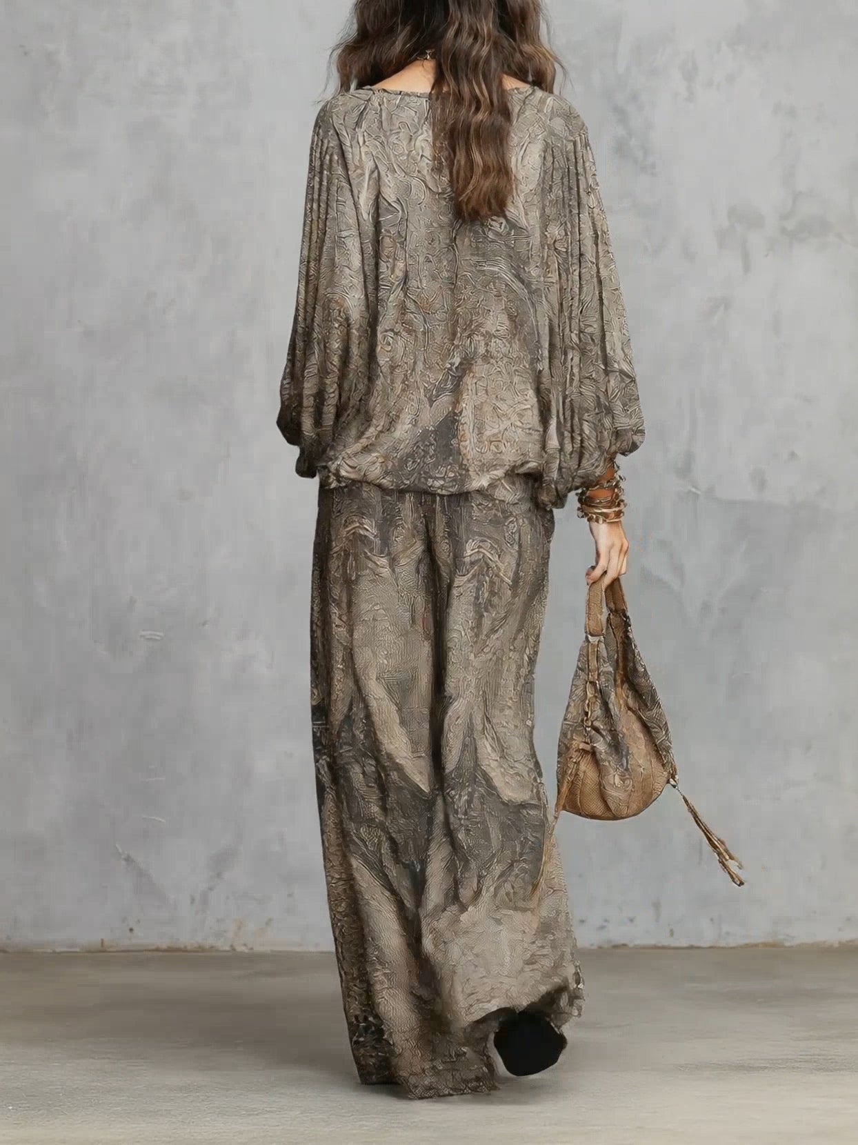 Beatrice | Top a Maniche Lantern Fantasia Paisley Grigio e Pantaloni a Gamba Larga