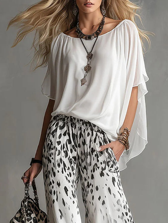 Ensemble T-shirt Blanc Flowy et Pantalons Chiffon Imprimé Léopard