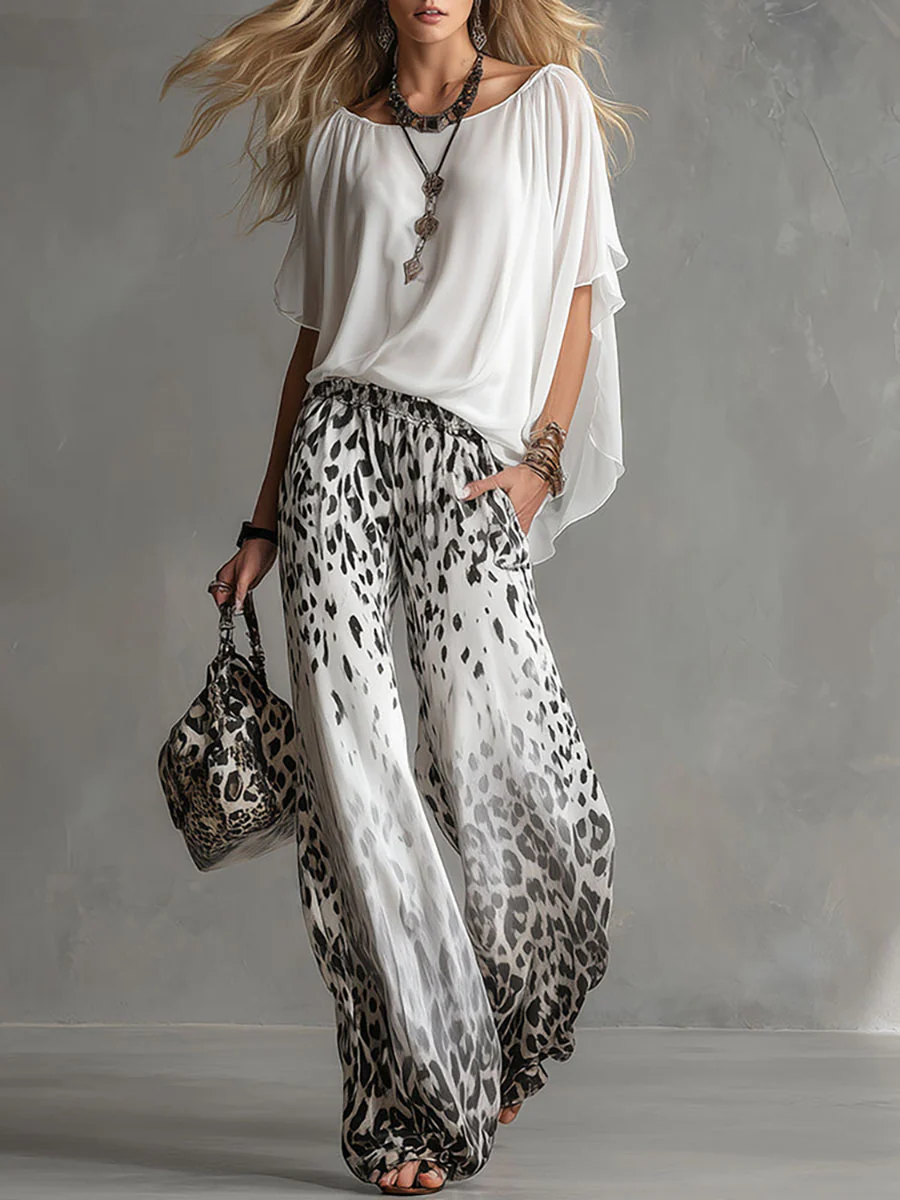 Ensemble T-shirt Blanc Flowy et Pantalons Chiffon Imprimé Léopard