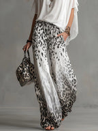 Ensemble T-shirt Blanc Flowy et Pantalons Chiffon Imprimé Léopard