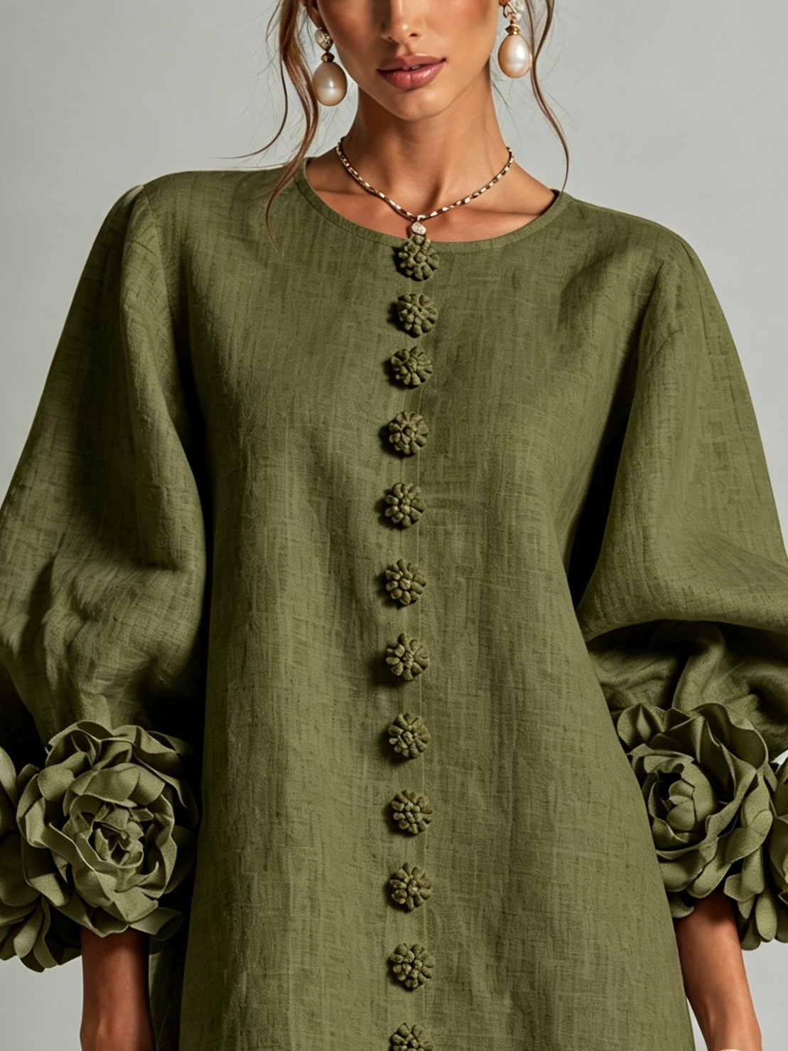 Abito Mini a Camicia Floreale Verde Oliva con Polsini Floreali Stravaganti