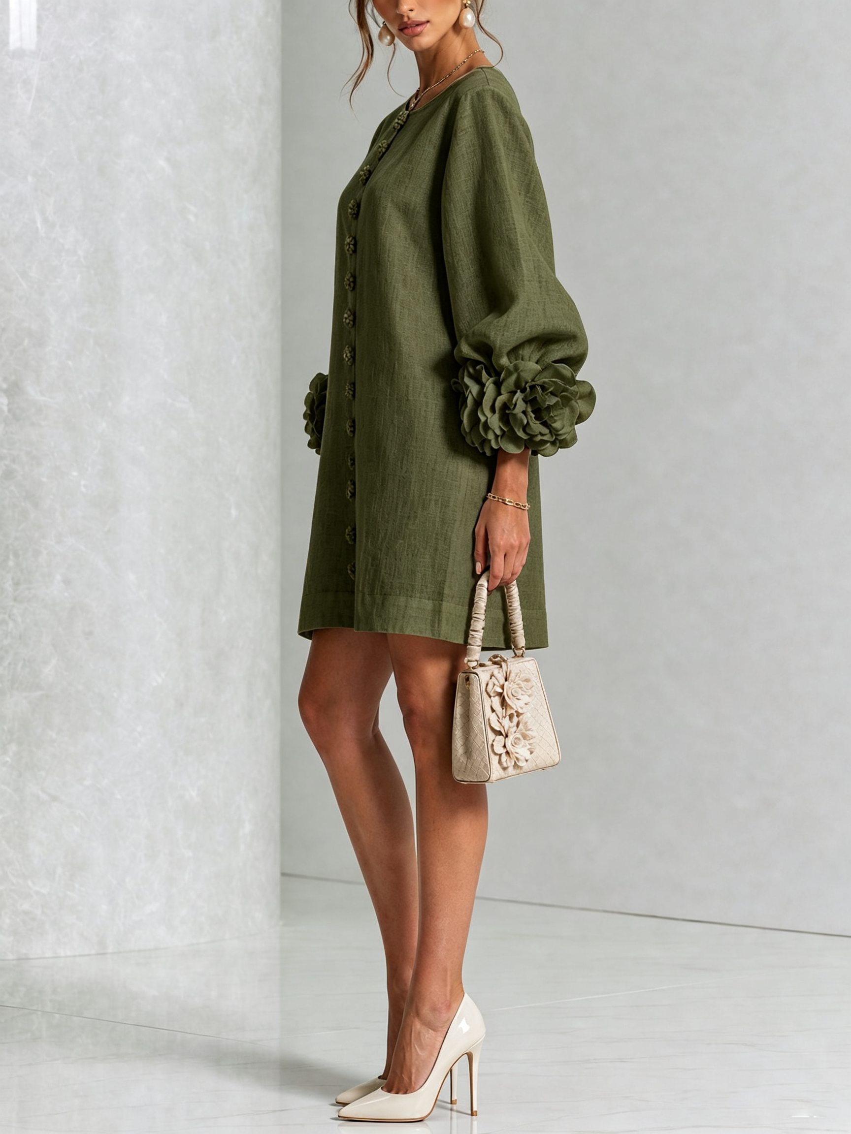 Abito Mini a Camicia Floreale Verde Oliva con Polsini Floreali Stravaganti