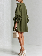 Abito Mini a Camicia Floreale Verde Oliva con Polsini Floreali Stravaganti