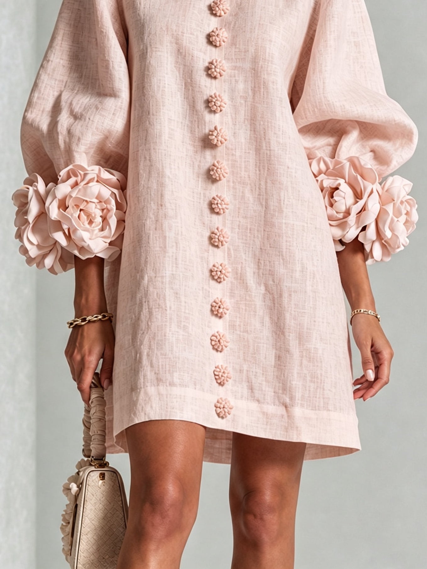 Abito Mini Floreale Rosa Con Bottoni Con Maniche Floreali Sorprendenti